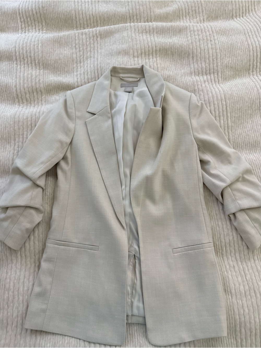 H&M Women’s Ivory Cream Tailored Blazer | Classic Structured Suit Jacket